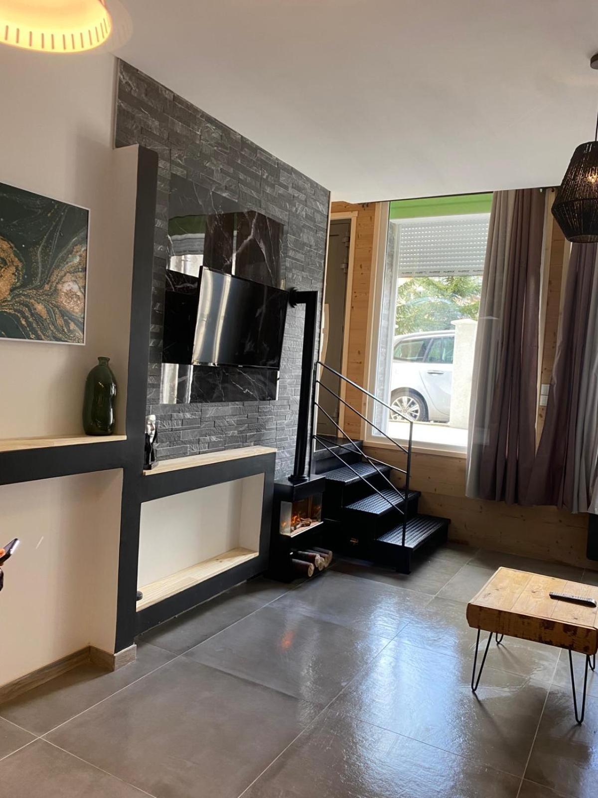 Style Of Industry Apartment Морбие Екстериор снимка