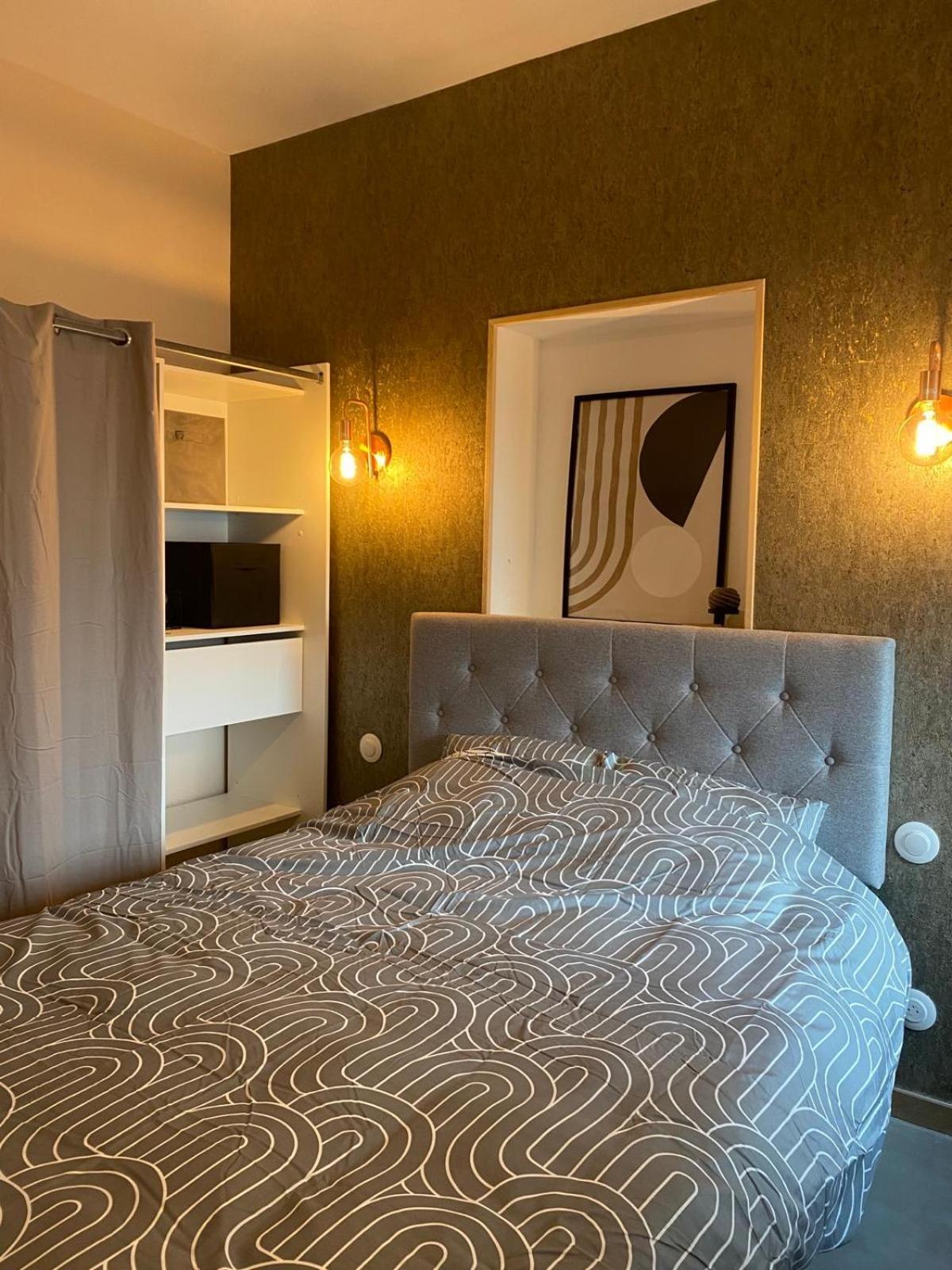Style Of Industry Apartment Морбие Екстериор снимка